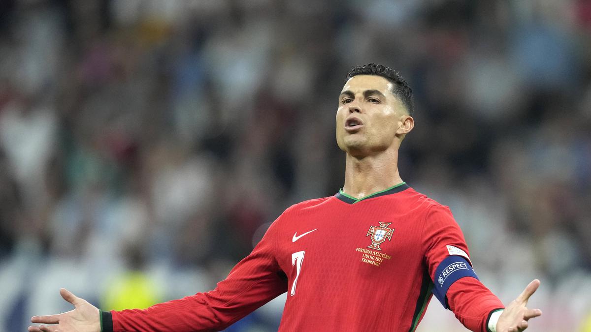 Cristiano Ronaldo Menyinggung Soal Pensiun: Akankah Euro 2024 Jadi Momen Terakhirnya?